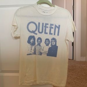 Urban Outfitters Queen Tshirt (s)